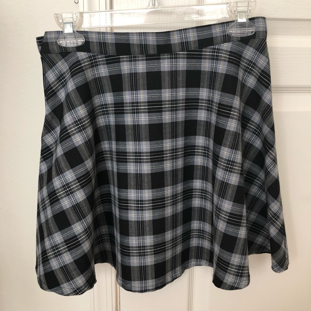 American Apparel plaid circle skater skirt